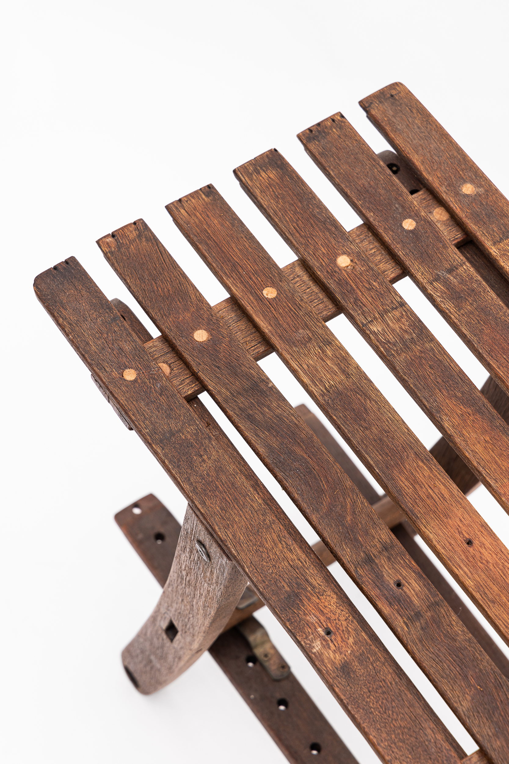 משולחן לספסל פרט